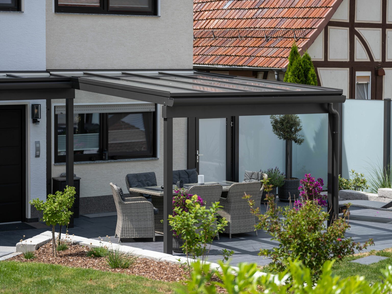 Terrassenüberdachung Alu: Vielfalt an Farben und Designs