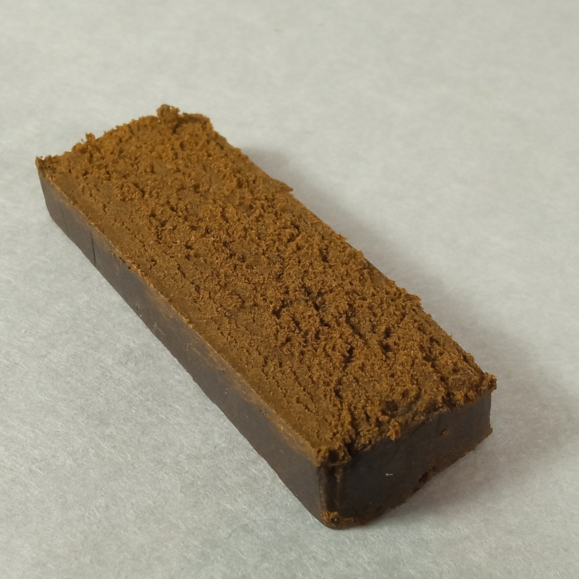 Entdecken Sie Ketama Hash: Exklusiver THCA-Ketama Hash mit 20% THCA für ein Intensives Raucherlebnis