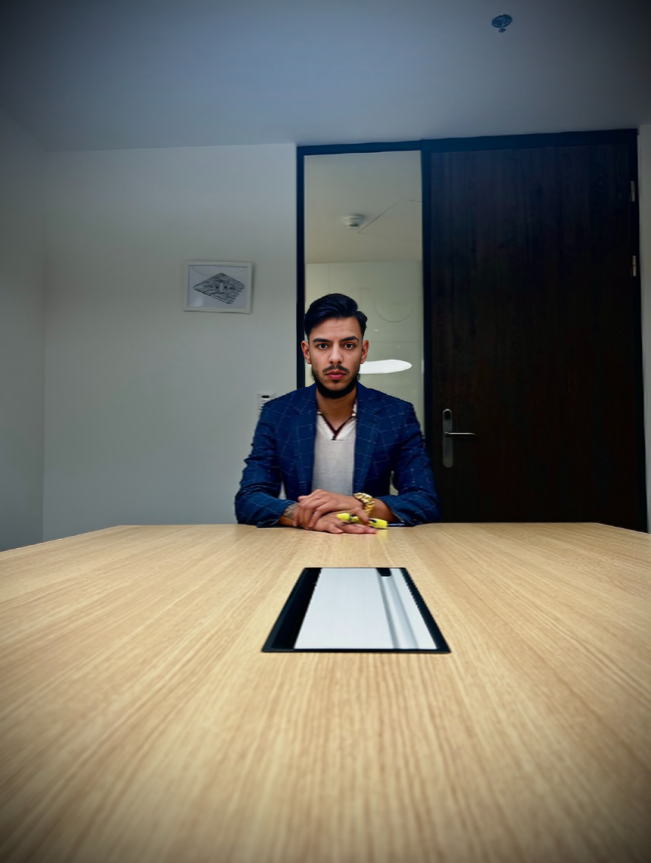 Justin Schwarzott: Ein visionärer Unternehmer und seine Erfolgsgeschichte mit derSchwarzott Capital Partners AG und der Schwarzott Global LLC