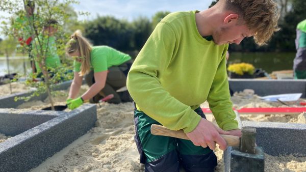 Landschaftsgärtner in der Nähe? Meister-job bietet die besten Angebote